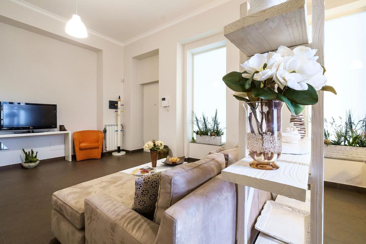 Gran Cancelliere Apartment With Parking Palermo Eksteriør billede